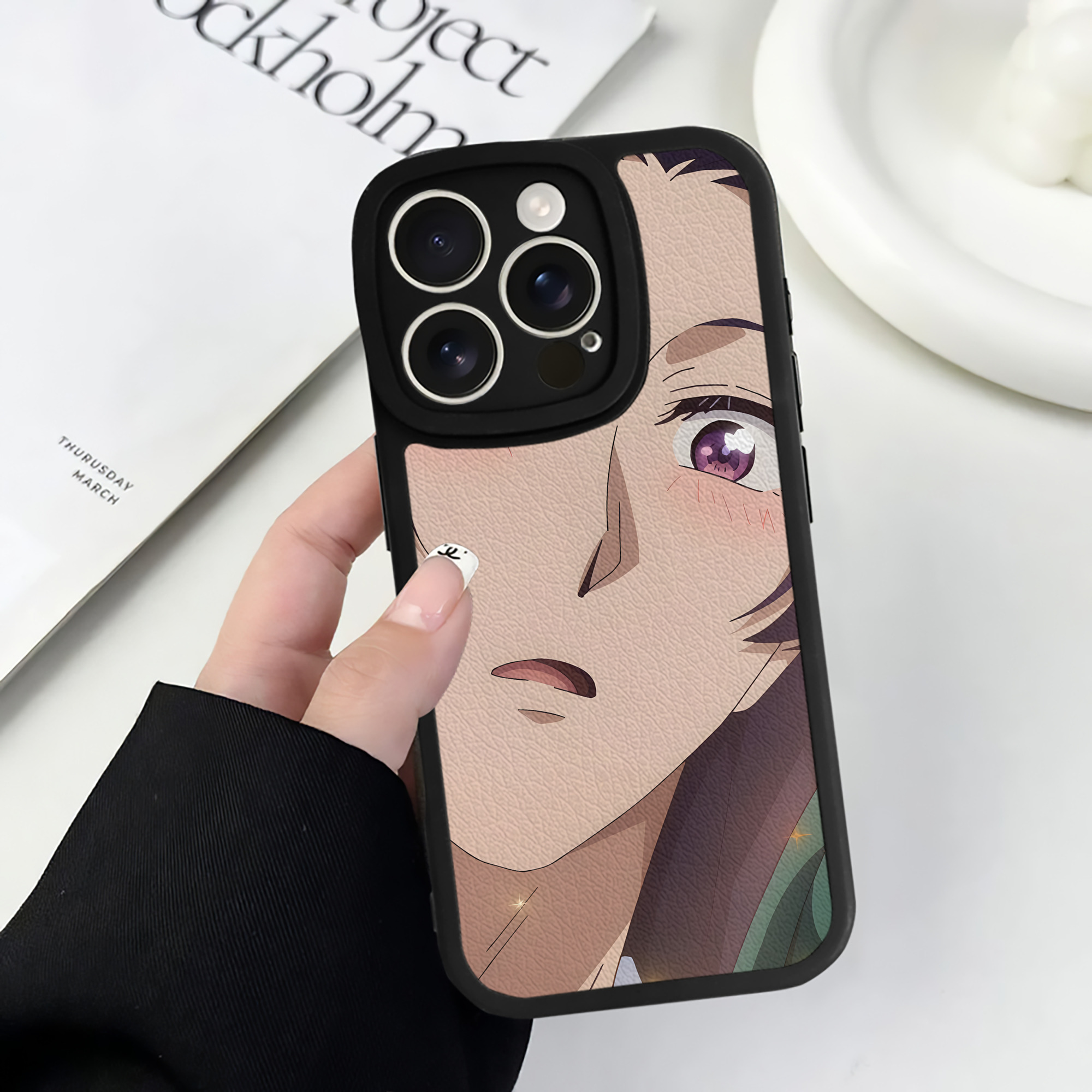 薬屋のひとりごと The Apothecary Diaries 【iPhone 16シリーズ対応】シリコンスマホケース（レザー調） 材質：シリコン